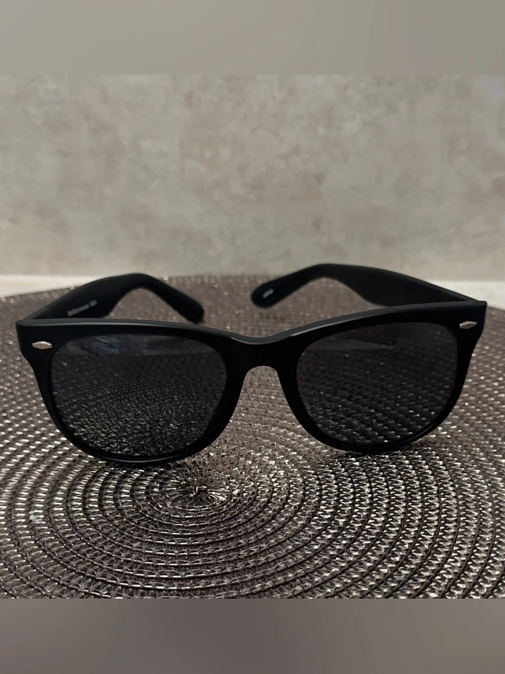 Men's Black Polarized Glass Lens Sunglasses